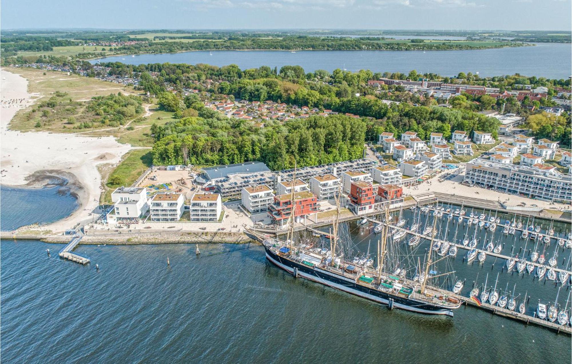 2 Bedroom Awesome Apartment In Luebeck Travemuende Exterior foto